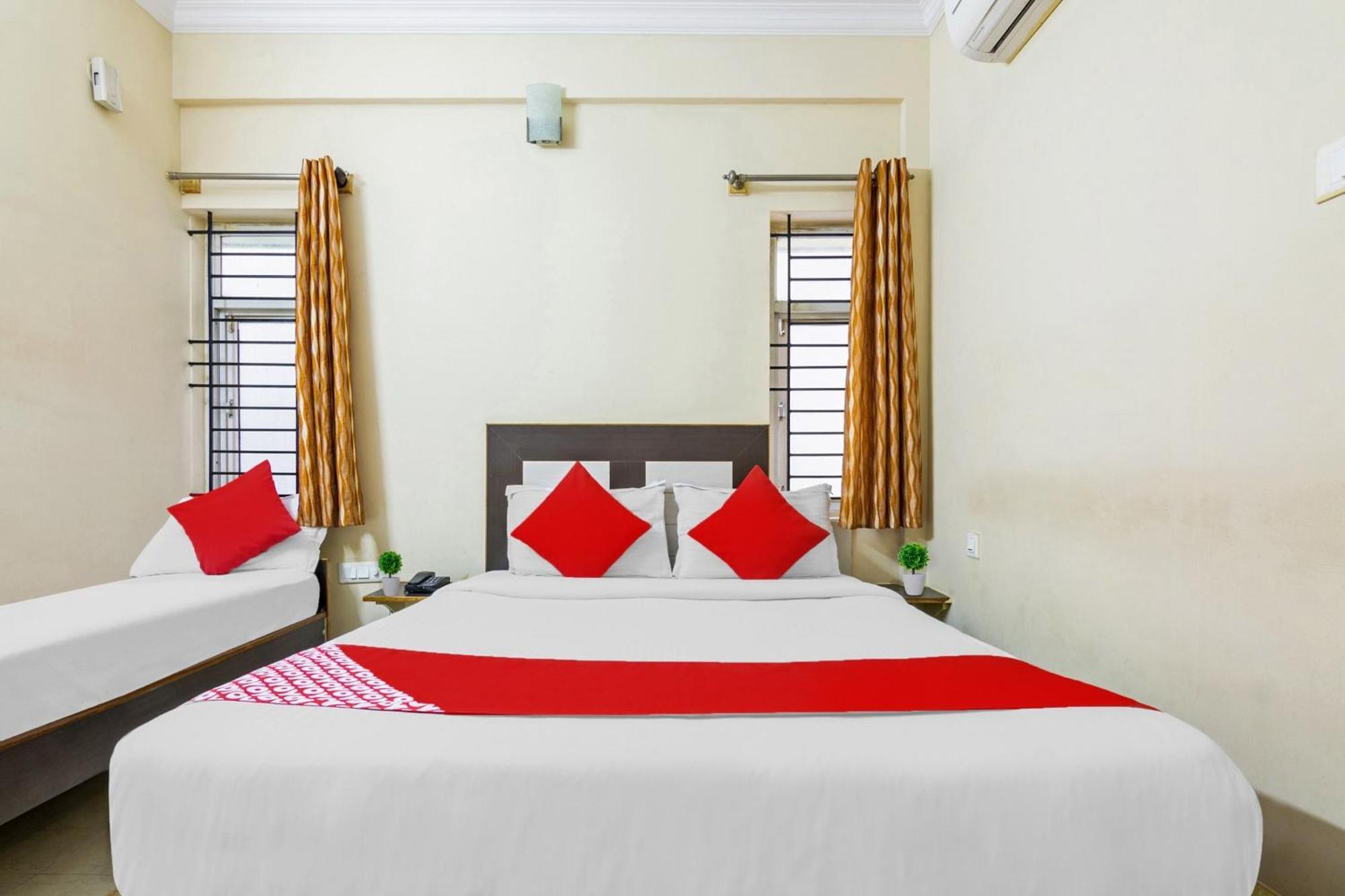 Oyo Sai Ram Residency Hotel Bangalore Buitenkant foto