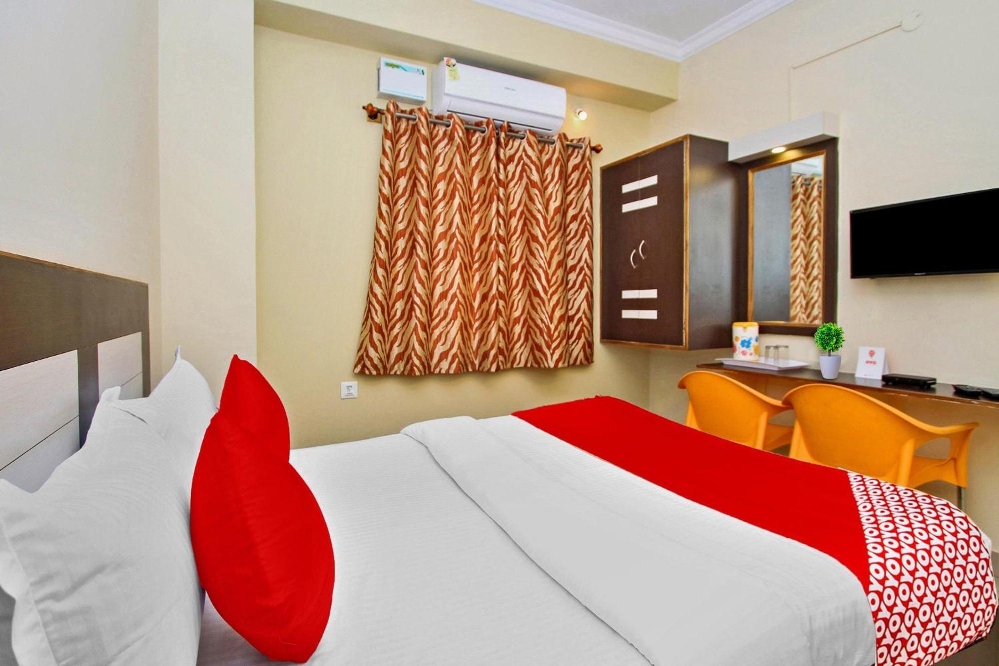 Oyo Sai Ram Residency Hotel Bangalore Buitenkant foto