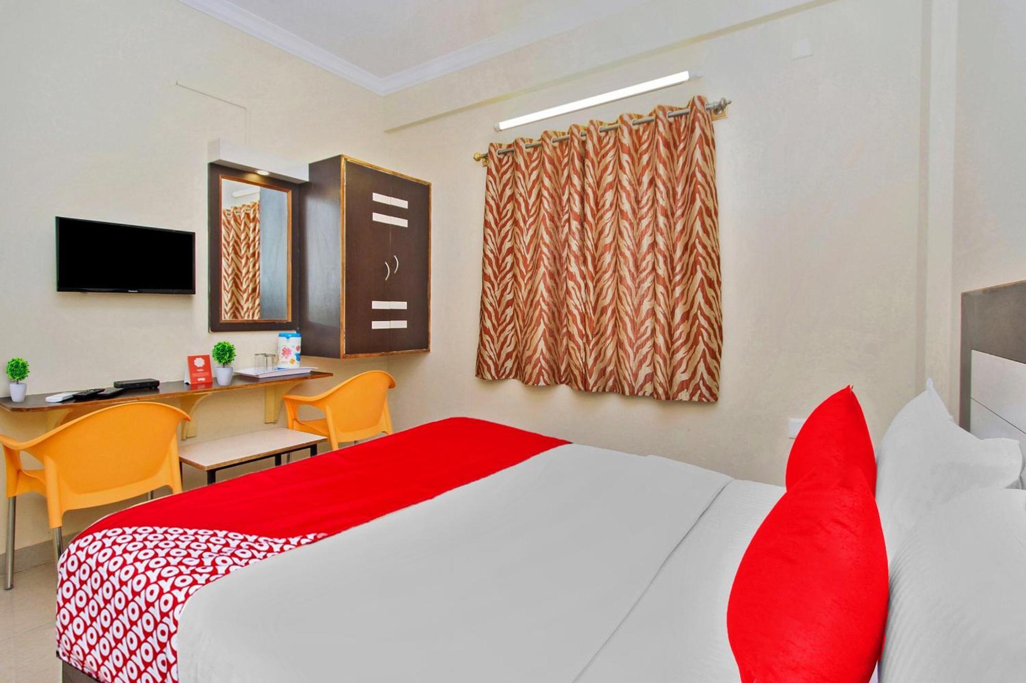 Oyo Sai Ram Residency Hotel Bangalore Buitenkant foto